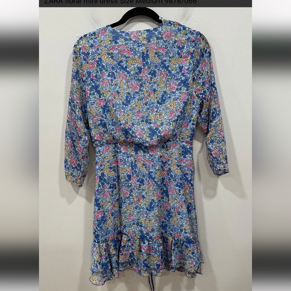 Zara Nwot Floral Rouched Midi size medium - Picture 3 of 7